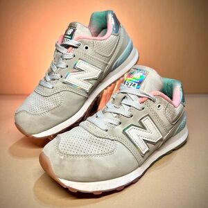 New balance shoes girls size 1